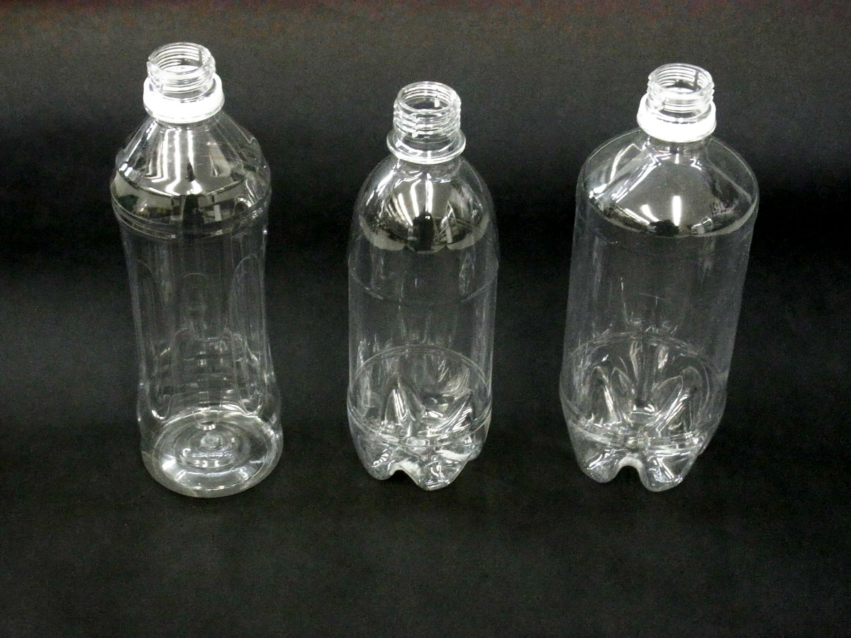 3種類のPETボトル・細めの炭酸飲料用の物を使用する。